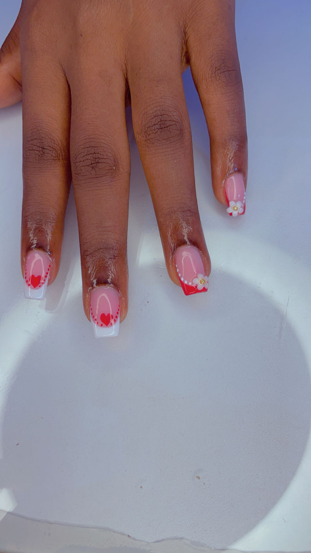 Nails tech and Makeup Artist — photo 2